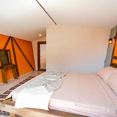 אתר קמפינג Manzara Bungalov פאטהיה
